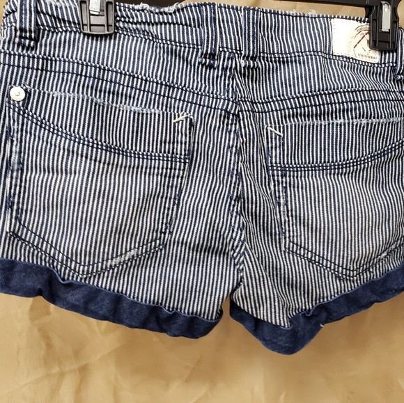 Union bay shorts - Picture 2 of 3